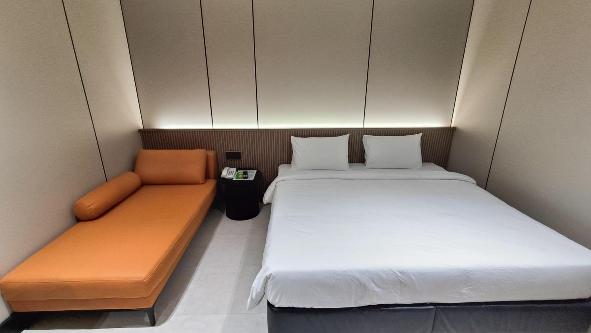 Urban Inn, Salak Tinggi Sepang Exteriör bild