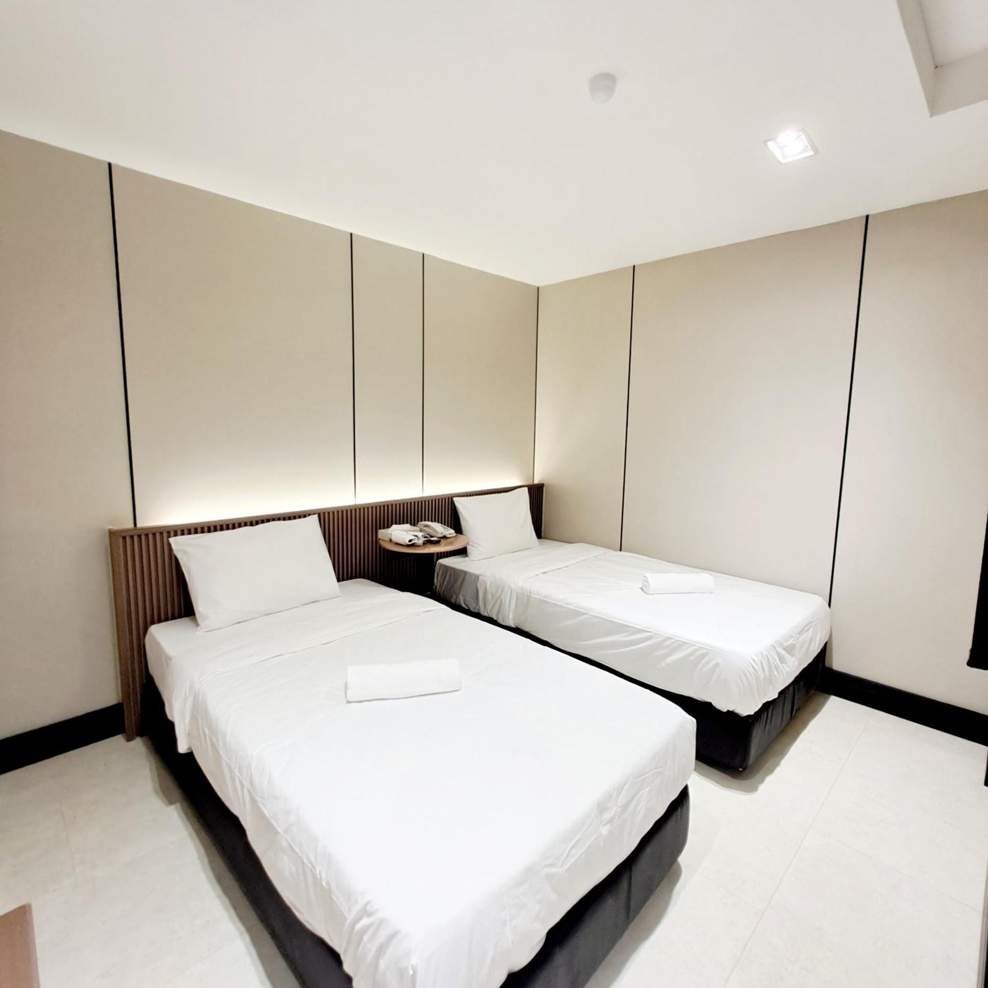 Urban Inn, Salak Tinggi Sepang Exteriör bild